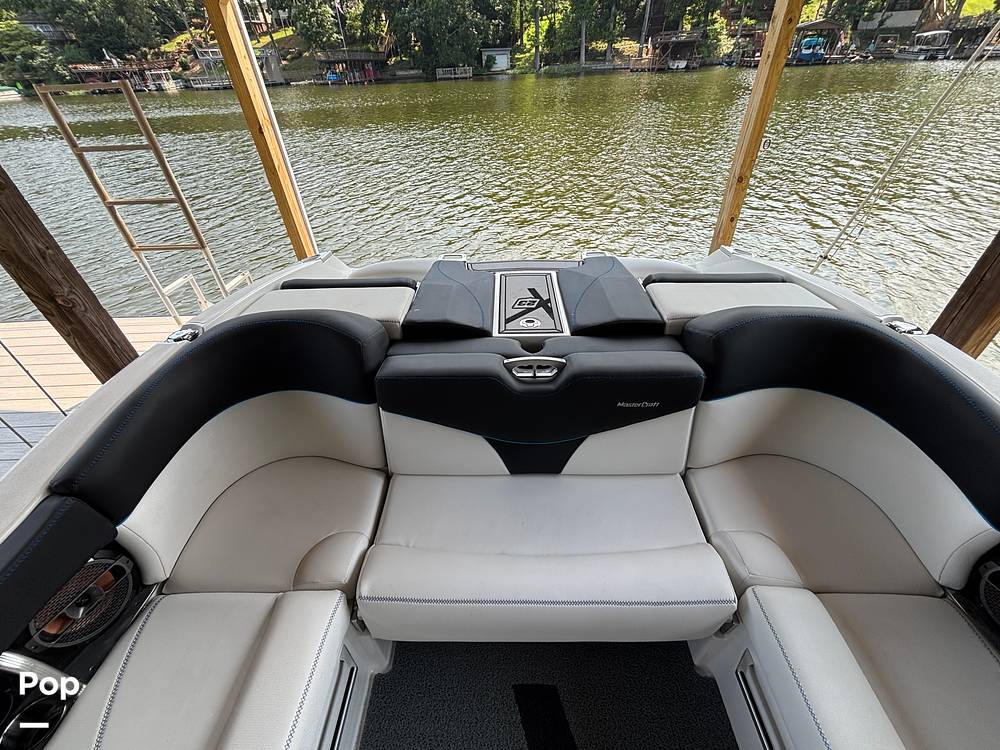 Slide: The Image of Mastercraft X23 2018 - 15648631