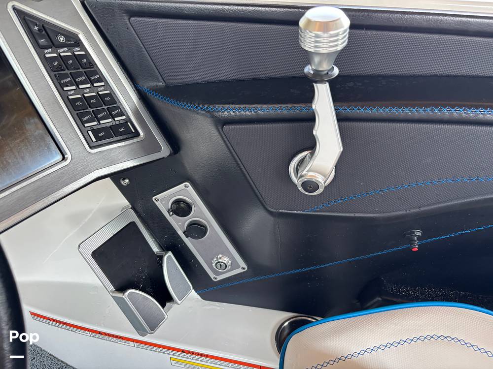 Slide: The Image of Mastercraft X23 2018 - 15648642