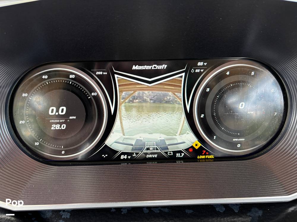 Slide: The Image of Mastercraft X23 2018 - 15648693