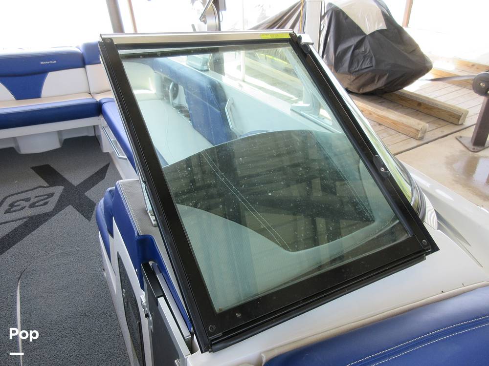Slide: The Image of Mastercraft X23 2018 - 15302464