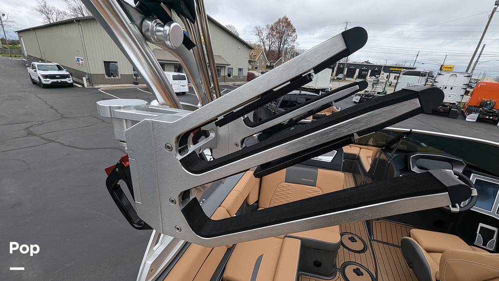 Slide: The Image of Mastercraft X24 2020 - 14943965