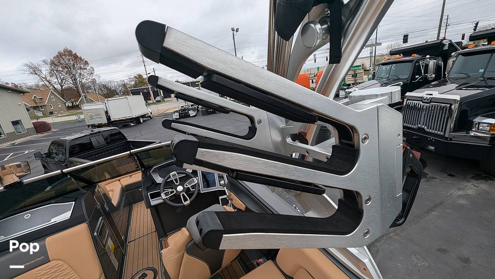 Slide: The Image of Mastercraft X24 2020 - 14943967