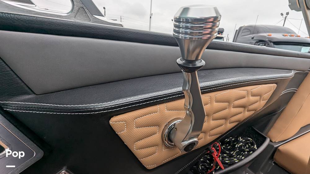 Slide: The Image of Mastercraft X24 2020 - 14943977