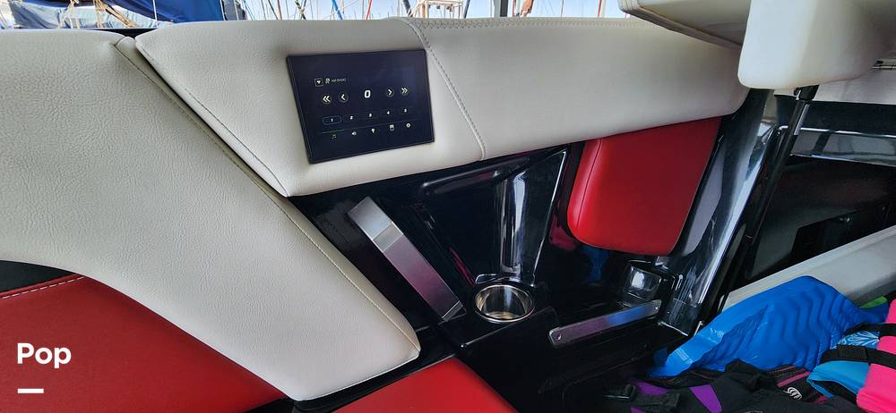 Slide: The Image of Mastercraft X24 2020 - 15300976