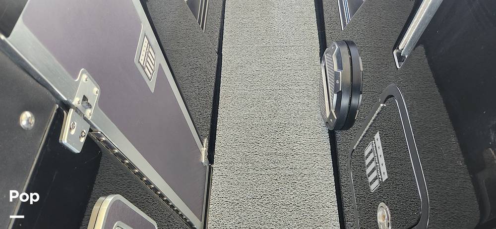 Slide: The Image of Mastercraft X24 2020 - 15300980