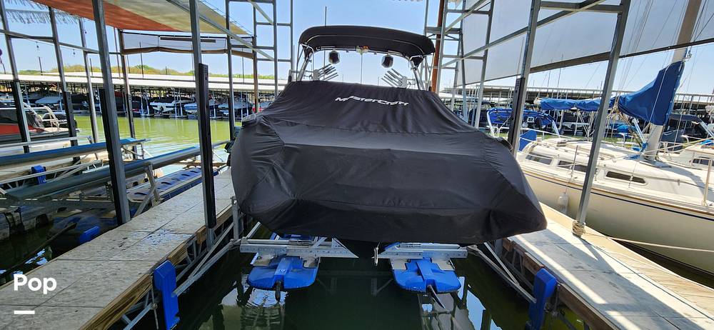 Slide: The Image of Mastercraft X24 2020 - 15300996