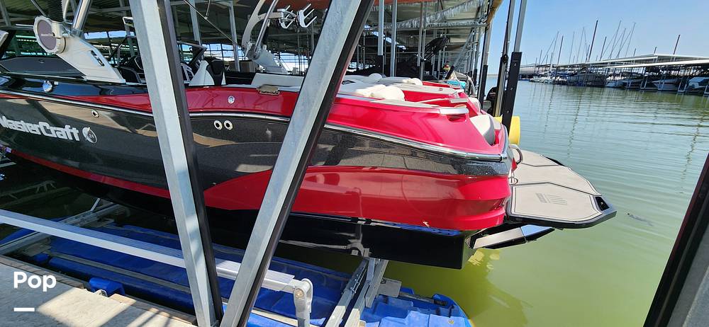 Slide: The Image of Mastercraft X24 2020 - 15300823