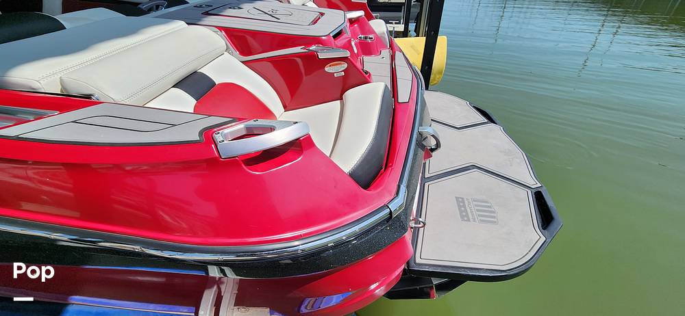 Slide: The Image of Mastercraft X24 2020 - 15300893