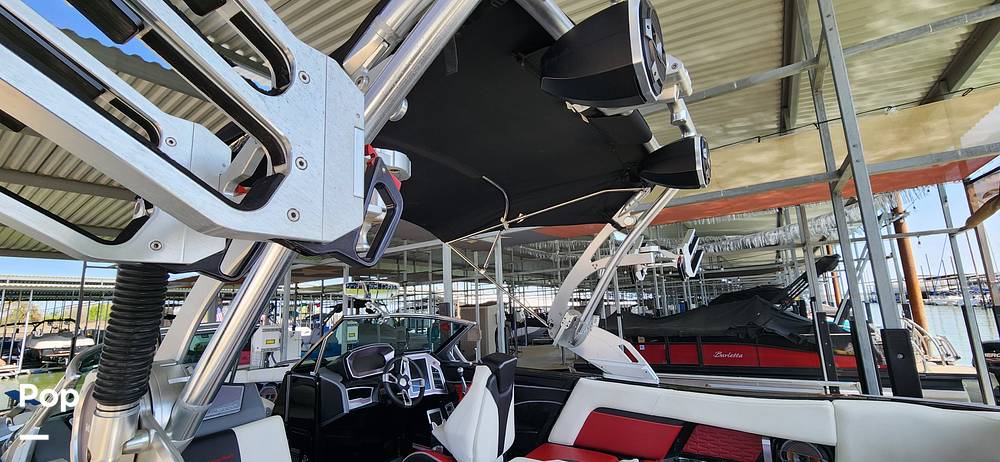 Slide: The Image of Mastercraft X24 2020 - 15300898