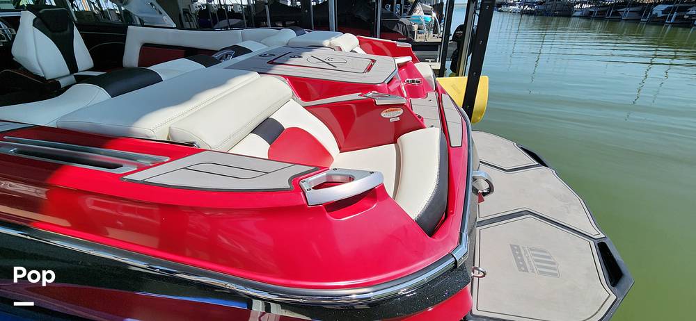 Slide: The Image of Mastercraft X24 2020 - 15300900