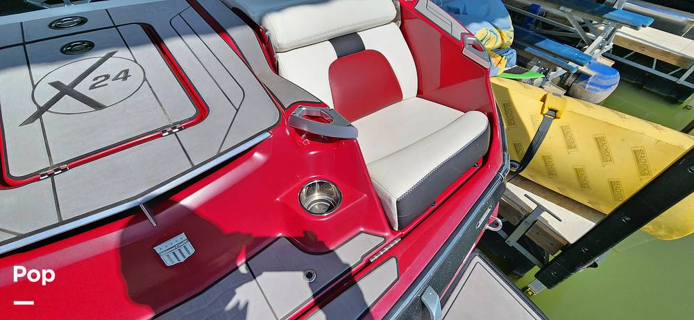 Slide: The Image of Mastercraft X24 2020 - 15300913