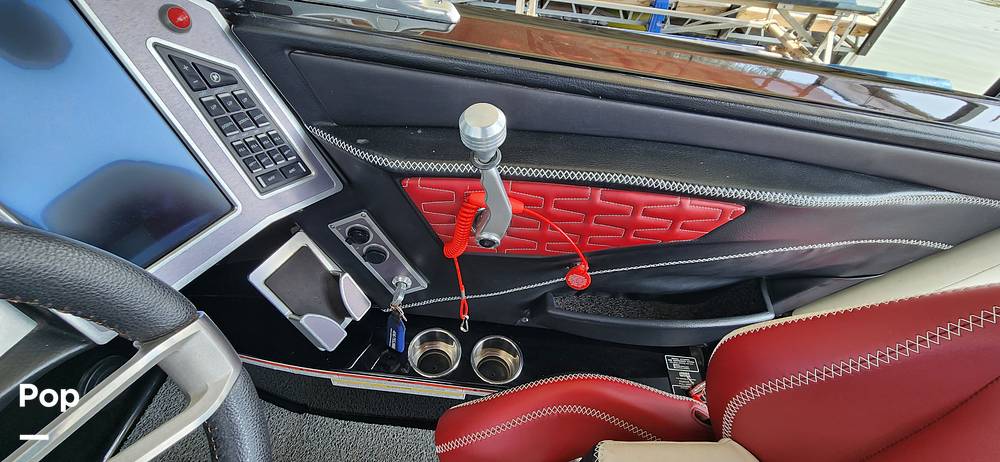 Slide: The Image of Mastercraft X24 2020 - 15300923