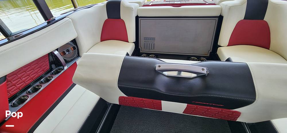 Slide: The Image of Mastercraft X24 2020 - 15300956