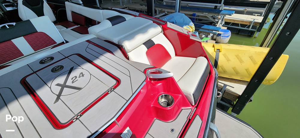 Slide: The Image of Mastercraft X24 2020 - 15300964