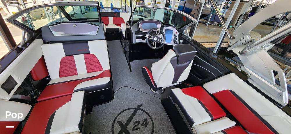 Slide: The Image of Mastercraft X24 2020 - 15300968