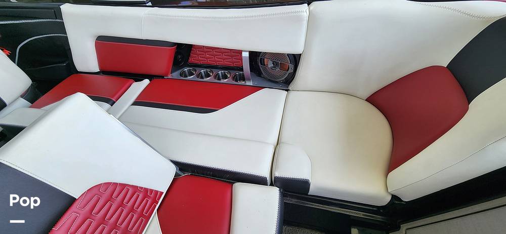 Slide: The Image of Mastercraft X24 2020 - 15300972