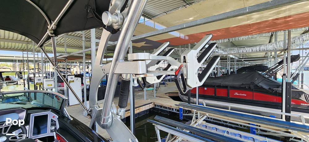 Slide: The Image of Mastercraft X24 2020 - 15300974