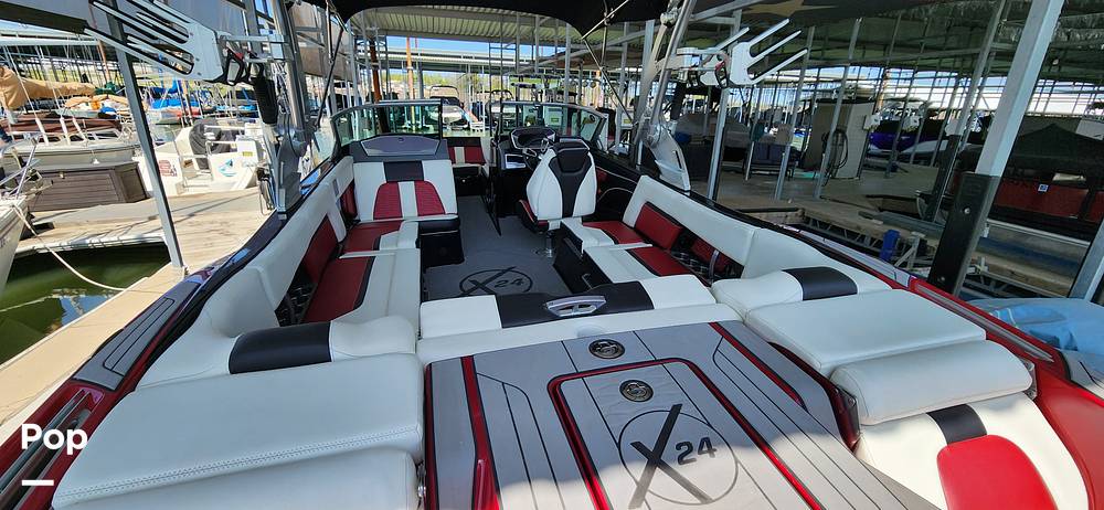 Slide: The Image of Mastercraft X24 2020 - 15300988