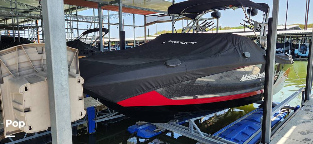 Slide: The Image of Mastercraft X24 2020 - 15300990