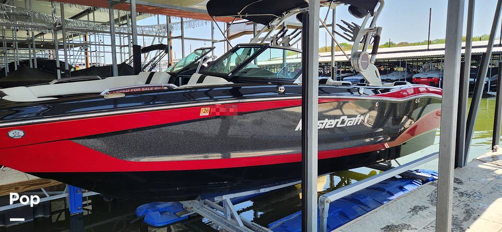 Slide: The Image of Mastercraft X24 2020 - 15300991