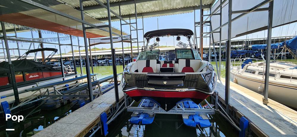 Slide: The Image of Mastercraft X24 2020 - 15300993