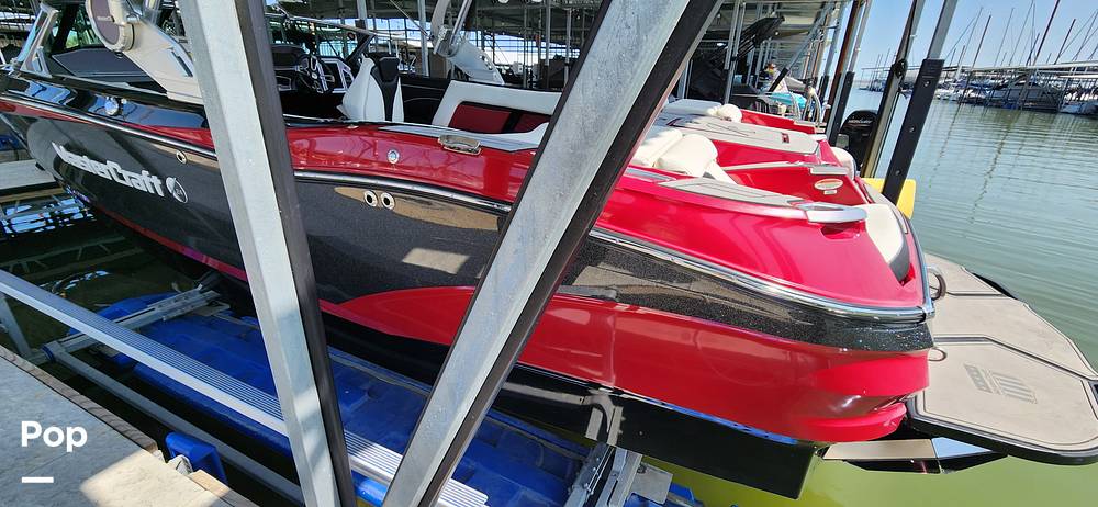 Slide: The Image of Mastercraft X24 2020 - 15300822