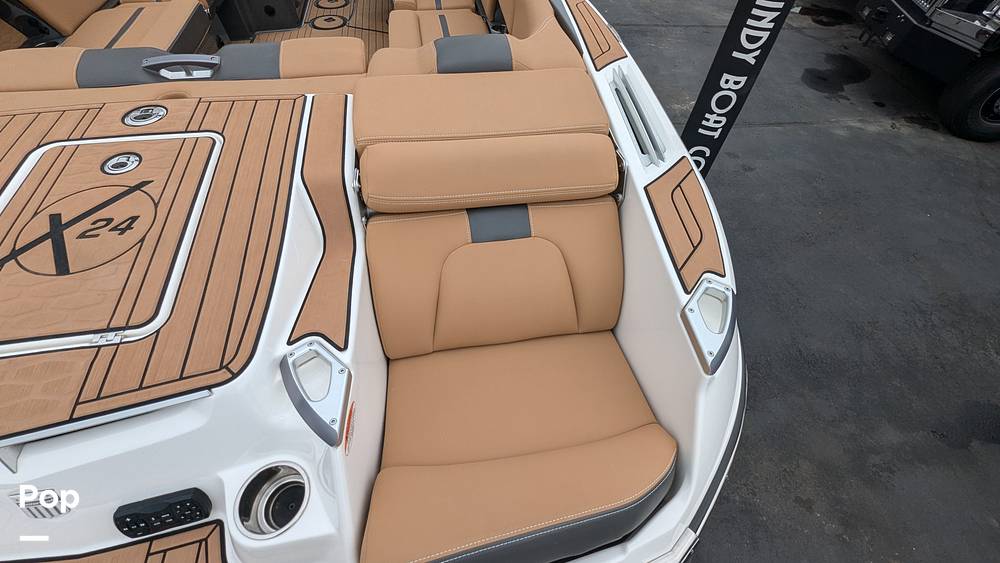 Slide: The Image of Mastercraft X24 2020 - 14943957