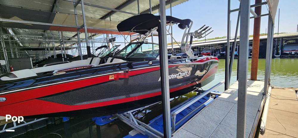 Slide: The Image of Mastercraft X24 2020 - 15300819