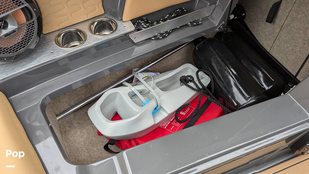 Slide: The Image of Mastercraft X24 2020 - 14943902