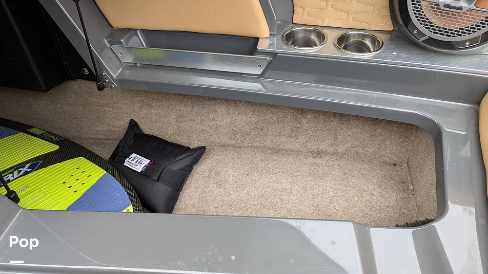Slide: The Image of Mastercraft X24 2020 - 14943903