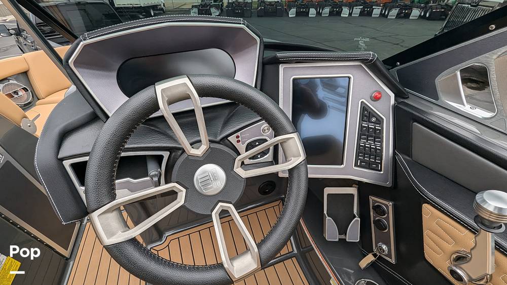 Slide: The Image of Mastercraft X24 2020 - 14943920