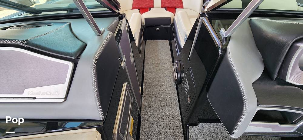 Slide: The Image of Mastercraft X24 2020 - 15300928