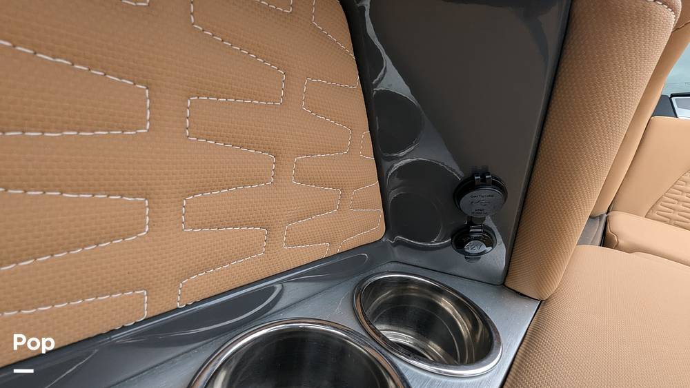 Slide: The Image of Mastercraft X24 2020 - 14943933