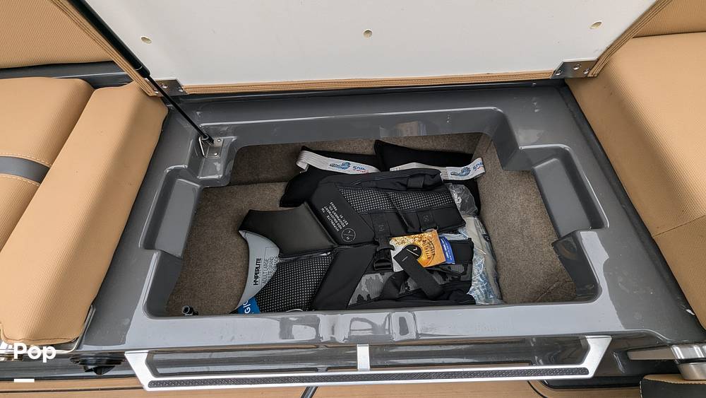 Slide: The Image of Mastercraft X24 2020 - 14943937