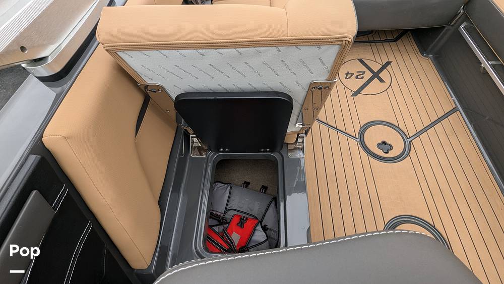 Slide: The Image of Mastercraft X24 2020 - 14943938