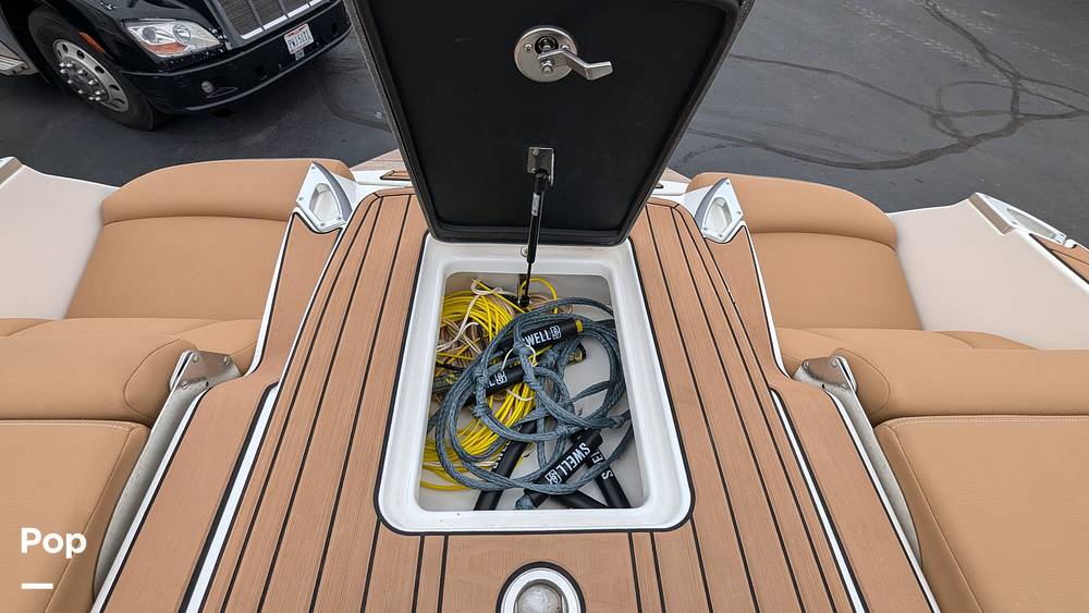 Slide: The Image of Mastercraft X24 2020 - 14943945