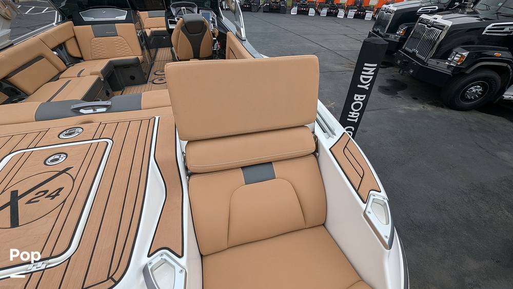 Slide: The Image of Mastercraft X24 2020 - 14943958