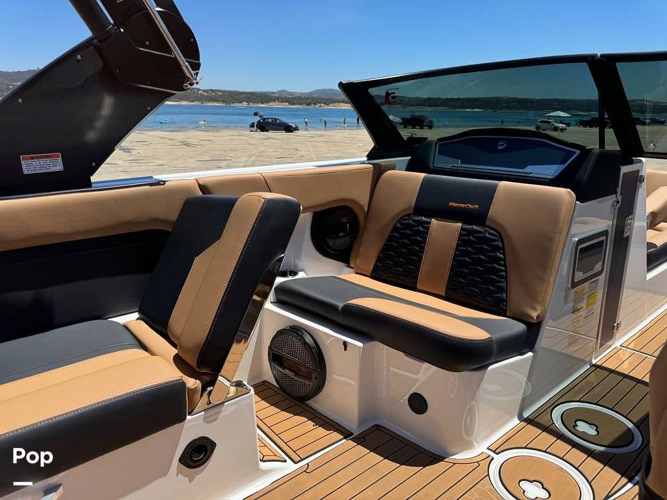 Slide: The Image of Mastercraft x24 2023 - 15333323