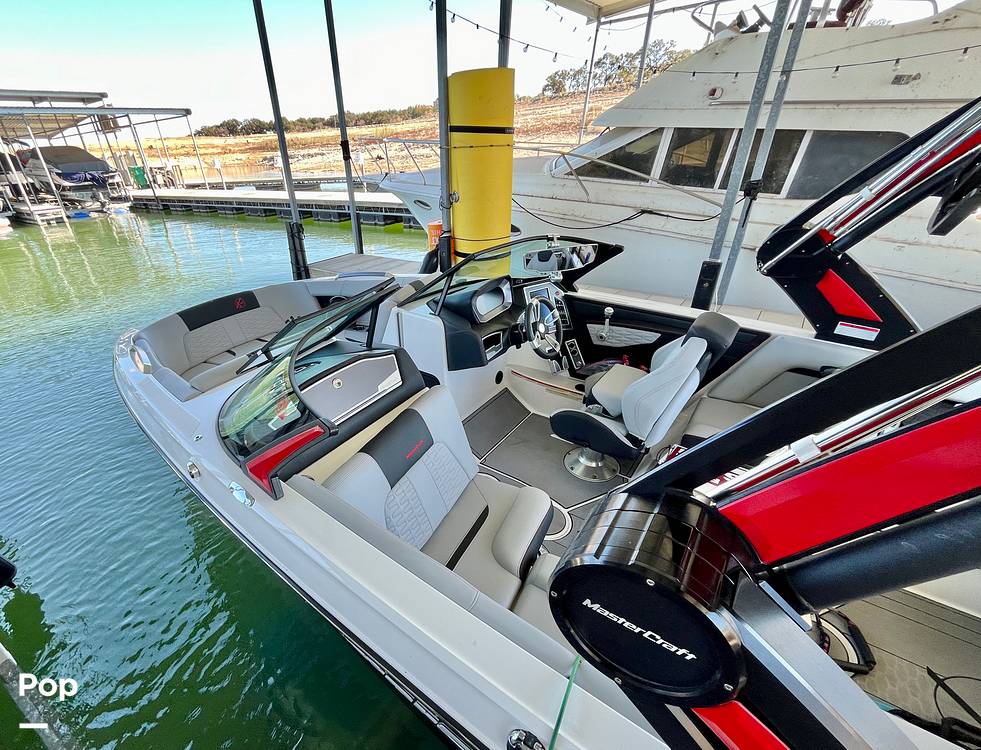 Slide: The Image of Mastercraft X24 2023 - 13709387