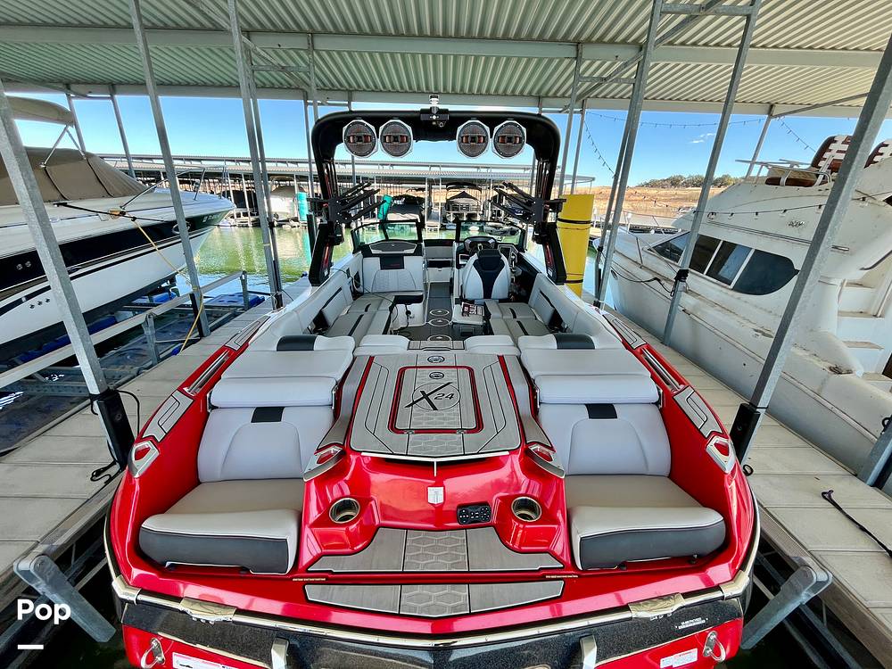 Slide: The Image of Mastercraft X24 2023 - 13709383