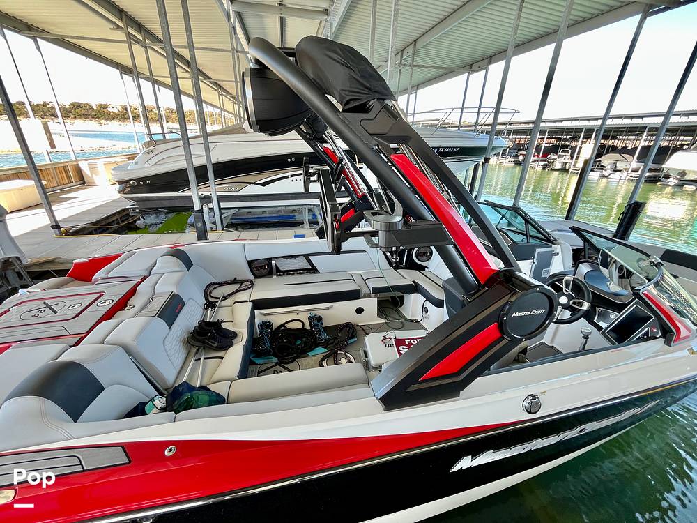 Slide: The Image of Mastercraft X24 2023 - 13709384