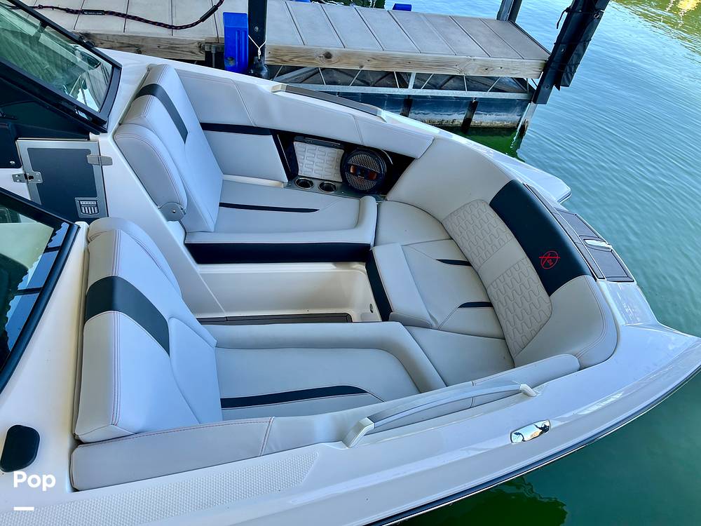 Slide: The Image of Mastercraft X24 2023 - 13709389