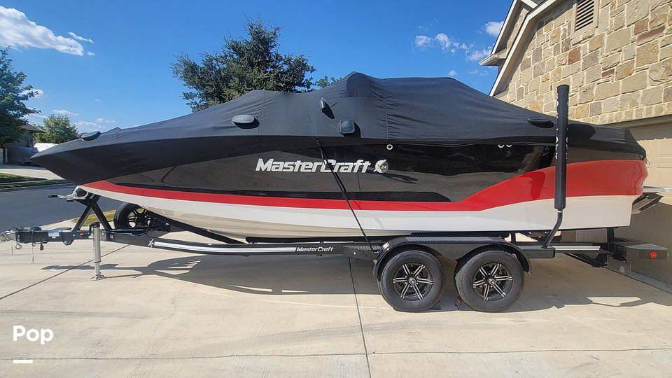 Slide: The Image of Mastercraft X24 2023 - 13642709