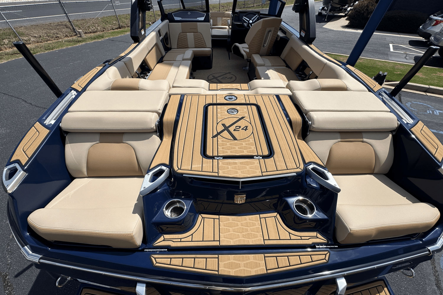 Slide: The Image of Mastercraft X24 2025 - 16