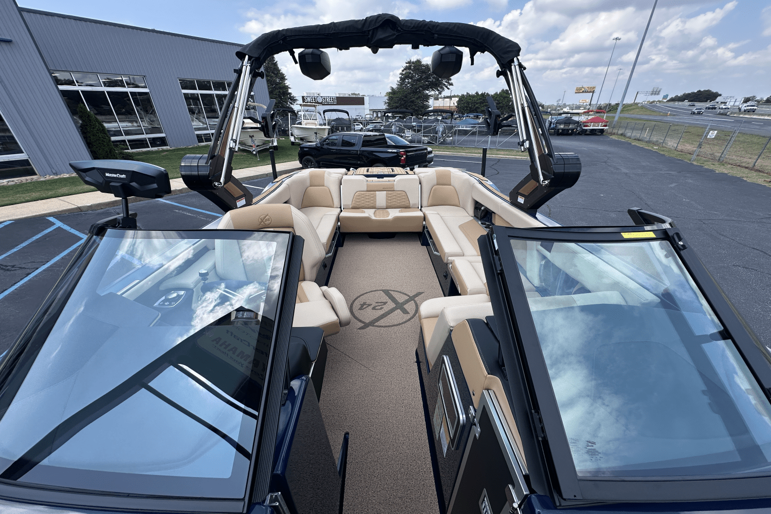 Slide: The Image of Mastercraft X24 2025 - 21