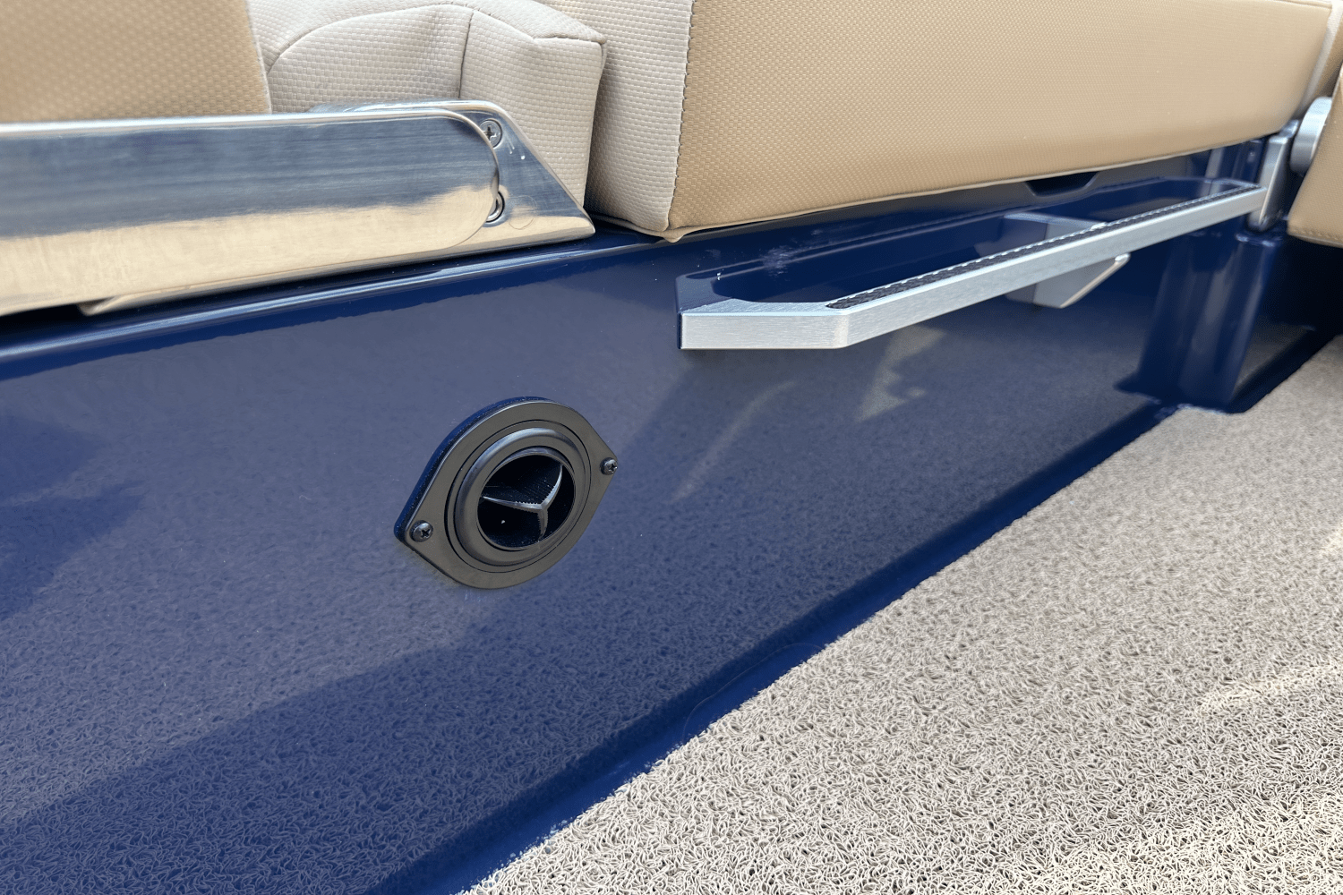 Slide: The Image of Mastercraft X24 2025 - 7