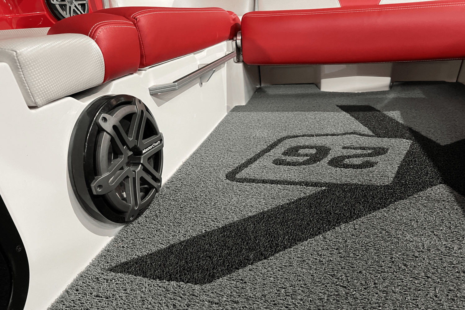 Slide: The Image of Mastercraft X26 2016 - 10