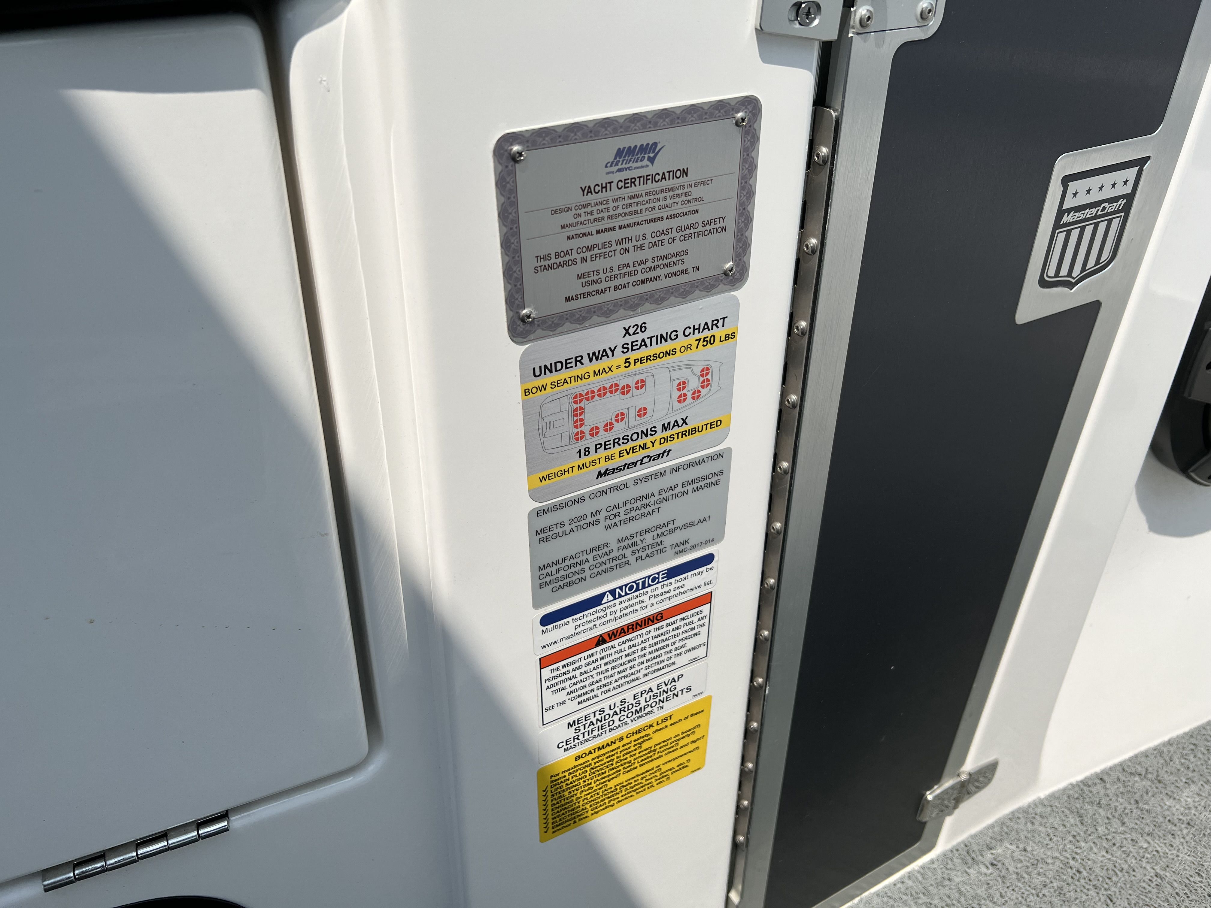 Slide: The Image of MasterCraft X26 2020 - 19