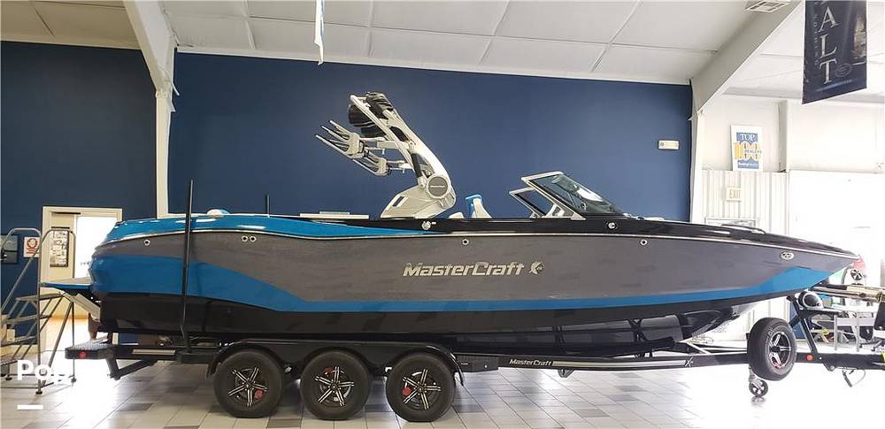 Slide: The Image of Mastercraft X26 Saltwater series 2021 - 14107934