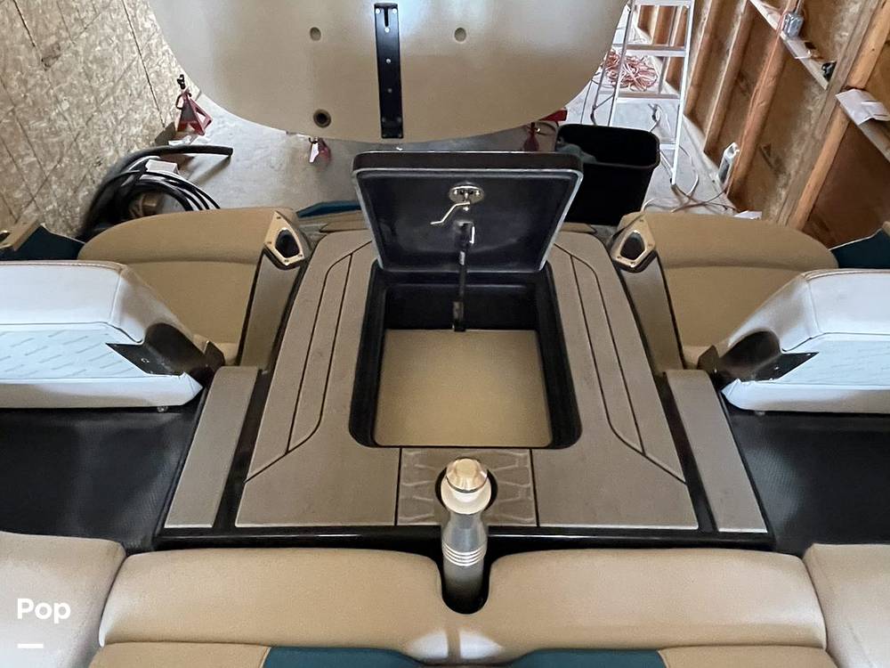 Slide: The Image of Mastercraft X26 Saltwater series 2021 - 14142662